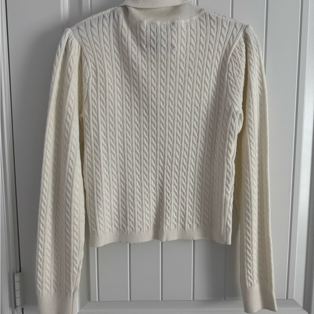 Alexia Admor Ivory Cable Knit Turtleneck Sweater